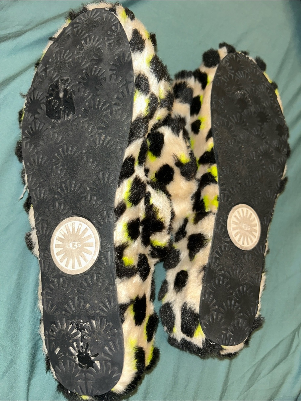 UGG Oh Yeah Cheetah -Print Plush Slide Sandals in Cream, Black & Neon Yellow - Picture 3 of 4